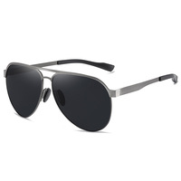 Lunettes de soleil classiques rétro à double barre UV400 pour hommes, polarisées, monture épaisse en métal, charnière à ressort, pour la conduite en extérieur et les voyages