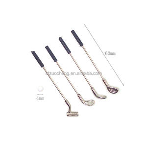1:12 Accessoires pour <span class=keywords><strong>maison</strong></span> de poupée en métal Simulation miniature 4 clubs de golf + 1 balle de golf accessoires pour <span class=keywords><strong>maison</strong></span> de poupée <span class=keywords><strong>jouet</strong></span> - Product Image 5