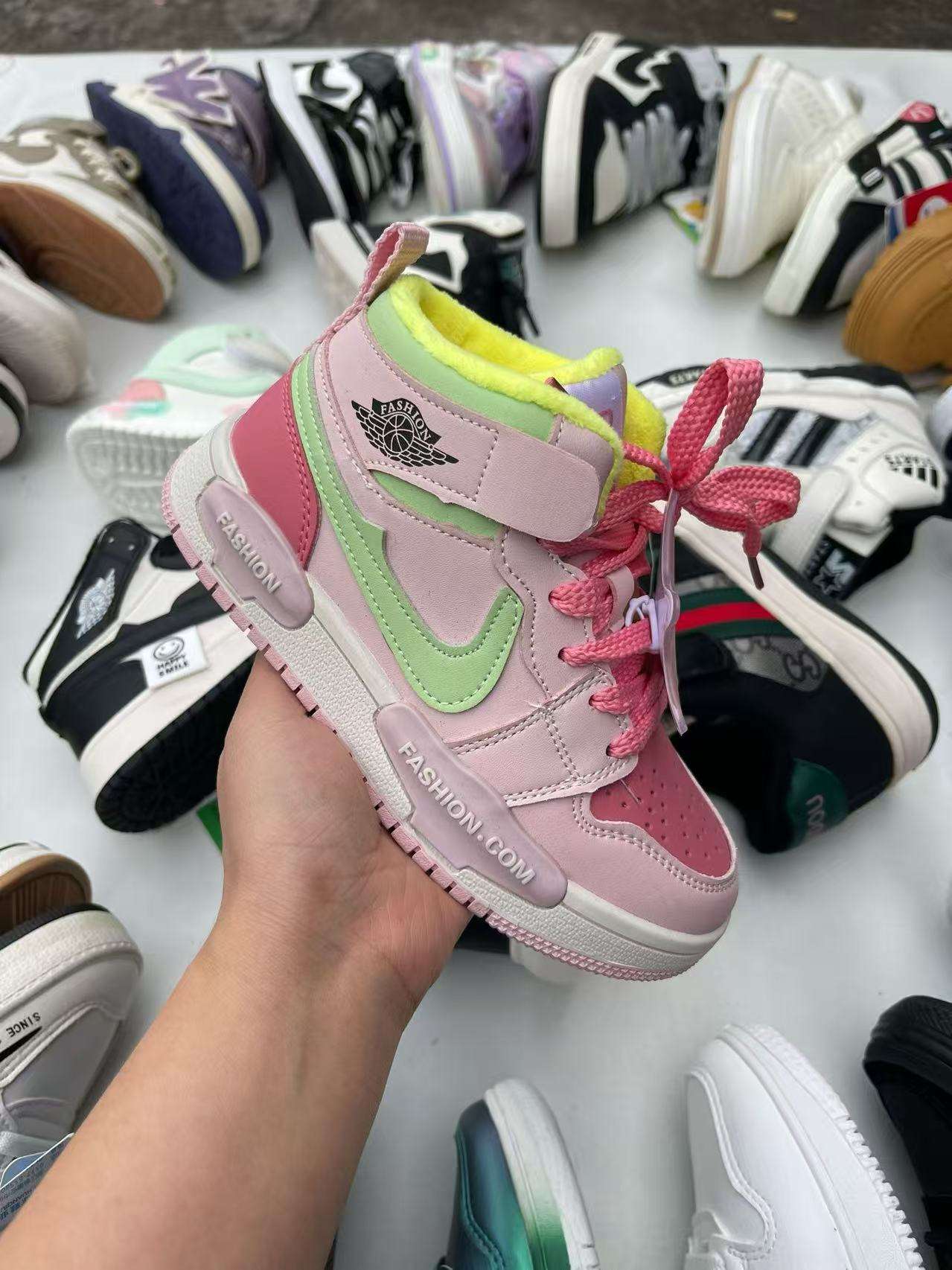 ส่งคำถามเพื่อรับแคตตาล็อก