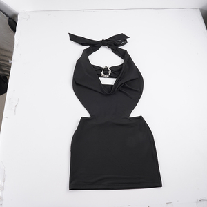 Vestido mini sexy para mujer, estilo halter, sin espalda, ajustado, para discoteca, con cuello en V profundo y decoración de anillo metálico - Product Image 6
