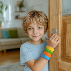Paquete de 6 Pulseras Sensoriales de Silicona Texturizada para Niños y Adultos, Alivio del Estrés para Autismo y Oficina - Product Image 5