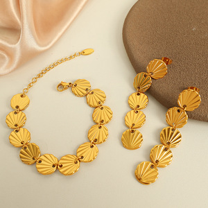 Gold Shell Earrings And Bracelet Set Women's Fashion Jewelry Party Zinc Alloy <b>Statement</b> Accessories - Product Image 1