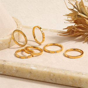 Hot 2mm un <span class=keywords><strong>anello</strong></span> di <span class=keywords><strong>diamanti</strong></span>/<span class=keywords><strong>tre</strong></span> <span class=keywords><strong>diamanti</strong></span> <span class=keywords><strong>a</strong></span> nastro <span class=keywords><strong>anello</strong></span> di titanio acciaio al titanio Ring18K oro placcato in acciaio inossidabile <span class=keywords><strong>anello</strong></span> d'oro per la ragazza - Product Image 5