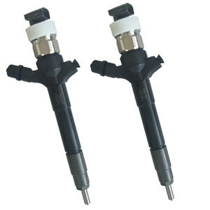 Inyectores de Combustible Common Rail <span class=keywords><strong>Denso</strong></span> 095000-8110 095000-5760 1465A307 <span class=keywords><strong>1465A054</strong></span> para Mitsubishi Montero 4M41 Pajero 1KD 2KD diésel - Product Image 1