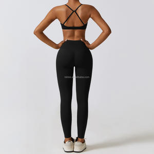 Nuevo Conjunto de Ropa de Yoga Ajustada y Sólida, Sensación de Desnudez, Secado Rápido, Traje de Gimnasio para Mujer, Conjunto de Tres Piezas Delgado y Transpirable para Fitness - Product Image 2