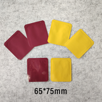 Sachet de thé plat jetable personnalisé à trois soudures latérales avec coins à peler, emballage individuel anti-humidité et anti-fuite