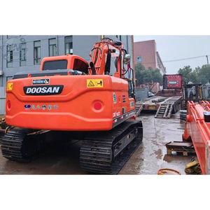 Excavadora Doosan DX140 de Segunda Mano, Excavadora Usada Restaurada para Tareas de Colocación de Tuberías y Excavación de Zanjas - Product Image 3