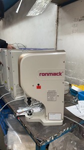 Machine à coudre industrielle RONMACK RM-828, type électrique, pour vêtements, tête simple, fixation de boutons, 220V - Product Image 2