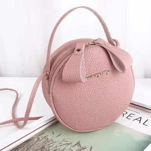 2022 تصميم الأزياء النساء حقيبة مستديرة جلد المرأة التعميم Crossbody حقائب كتف متنقلة السيدات محفظة الإناث بولسا يد