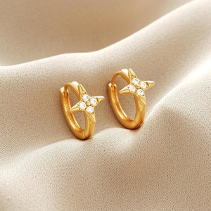Orecchini a Cerchio Piccoli in Argento Sterling 925 con Diamanti, Design di Lusso Elegante e Versatile per Donne - Product Image 3