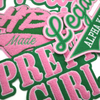 Nouvelles Écussons Brodés Personnalisés « Pretty Girl » en Chenille 3D à Coudre pour Vêtements, Accessoires et Chapeaux