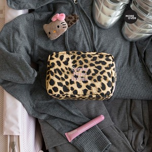 Sac de maquillage léopard personnalisé avec logo, vente en gros, sac cosmétique de voyage tendance, trousse de toilette portable grande capacité, fabricant - Product Image 5