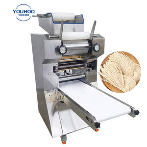 Ligne d'équipement de coupe et de façonnage de nouilles alimentaires machine <span class=keywords><strong>robot</strong></span> rouleau de nouilles <span class=keywords><strong>pétrin</strong></span> machine pâtes ramen - Product Image 1