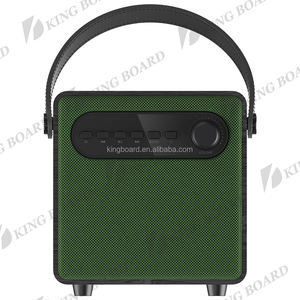 ไมโครโฟนคาราโอเกะไร้สายแบบพกพา BTS-1866 พร้อมลำโพงบลูทูธ วิทยุ FM ไม้ ด้ามจับแบบเข็มขัด ใช้ในบ้าน ร้องคาราโอเกะ ปาร์ตี้ ชาร์จไฟได้ - Product Image 3