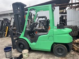 Montacargas Diésel Usado Mitsubishi de Bajo Precio, 3, 5 y 16 Toneladas, Hidráulico Manual, Mástil de 2 Etapas, Todoterreno, Tracción Trasera, 16 km/h, Marca Japonesa - Product Image 3