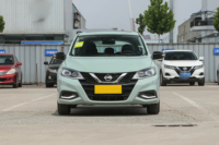 Paiement anticipé Auto 5 portes 5 places SUV compact essence Dongfeng Nissan Tiida économie de coûts 57L 183kmh haute vitesse 2.0L 151Ps L4