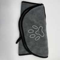 Kit de toilettage pour animaux de compagnie de luxe pour chiens et chats - Peignes, ciseaux à ongles et plus
