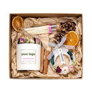 <span class=keywords><strong>Set</strong></span> Hadiah Lilin Bunga Kedelai Buatan Tangan Mewah Grosir, Kotak Lilin Aromaterapi Unik Kustom untuk Liburan, Pernikahan, Hari Valentine - Product Image 1