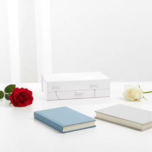 Caja Rígida Cuadrada de Cartón Reciclado Blanco de Lujo de 2 mm de Grosor, Fácil de Montar con Cierre Magnético - Product Image 5
