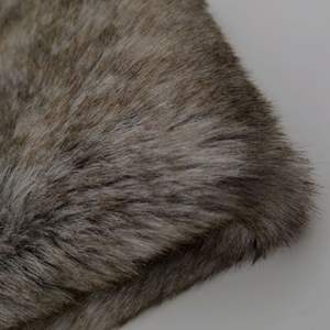 फैक्टरी उच्च गुणवत्ता 2.5 सेमी लंबाई वाले बाल प्लग fax कपड़े के कोट के लिए नकली पशु फर छोटे एंगोरा खरगोश फर कपड़ा कोट के लिए - Product Image 4