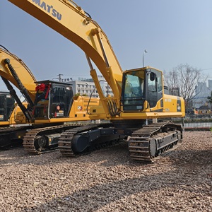 Prix avantageux – Excavatrice sur chenilles Komatsu PC450 d'occasion, modèle grand format 45 tonnes, d'origine japonaise, faible nombre d'heures <span class=keywords><strong>de</strong></span> travail, à vendre - Product Image 4