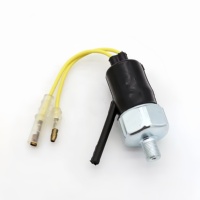 Pièces détachées moteur 6BD1 6BD1T 6BG1 6BG1T 4BD1 4BG1 1-82410160-1 1-82410160-0 Capteur de pression d'huile pour accessoires d'excavatrice ISUZU