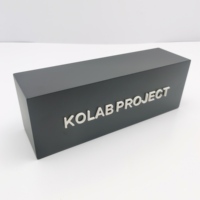 Blocs de logo 3D personnalisés en bois noir mat avec logo blanc