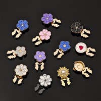 Bouton décoratif en métal de luxe avec fleurs, perles, papillons, strass et perles pour vêtements féminins