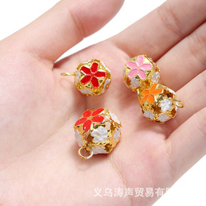 Accessoires de boucles d'oreilles en alliage, clochettes florales creuses colorées, petite taille, procédé de goutte d'huile, origine Yiwu, Printemps 2023 - Product Image 1
