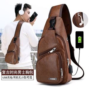 다기능 세련된 방수 PU 가슴 가방 배낭 가방 전술 슬링 어깨 가방 usb 충전기 - Product Image 2