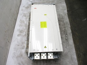 ตัวควบคุมความเร็วมอเตอร์ไฟฟ้ากระแสสลับ 3 เฟส 480V 267A ตัวแปลงความถี่ ACS800-04M-0260-5+H352 พร้อมความเชี่ยวชาญทางเทคนิคที่ครอบคลุมและลึกซึ้ง - Product Image 1