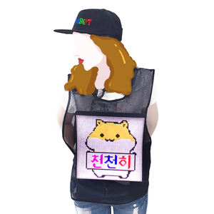 Chaleco reflectante con luz LED para correr, chaleco luminoso publicitario LED para uso en exteriores e interiores, 1 año de garantía - Product Image 1