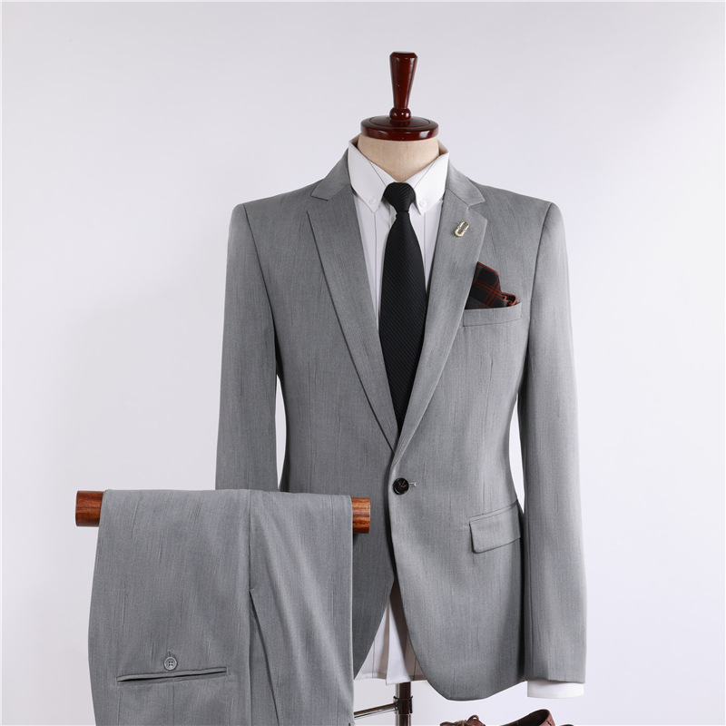 Costume gris clair