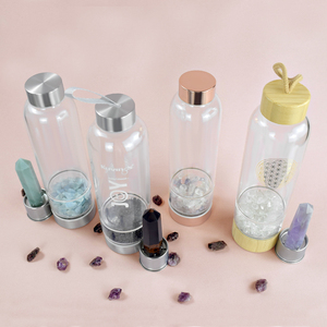 Bouteilles d'eau en verre avec logo personnalisé en élixir de cristal de quartz rose, cadeaux de fête des mères, cadeaux de mariage pour les invités - Product Image 4