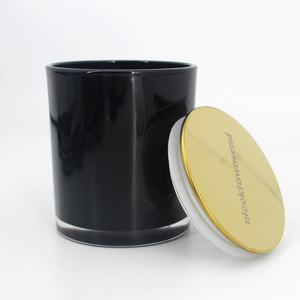 Acheter des pots à bougies <span class=keywords><strong>en</strong></span> <span class=keywords><strong>gros</strong></span>, pots à bougies blancs brillants avec couvercles <span class=keywords><strong>en</strong></span> métal et <span class=keywords><strong>en</strong></span> silicone - Product Image 1