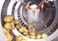 Nouvelle ligne de traitement automatique de lavage et de pelage de pommes de terre et de légumes Fengxiang avec machine à peler à lame spirale