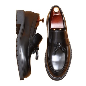 Mocassins en cuir véritable pour hommes, bout rond, à pampilles, à enfiler, semelle en caoutchouc, amortis, toutes saisons, chaussures décontractées et habillées - Product Image 1