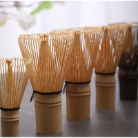 Boîte en papier avec logo personnalisé de haute qualité Ensemble de fouets à Matcha avec bol en céramique Fouet en bambou en poudre de thé vert Matcha Caractéristique stockée