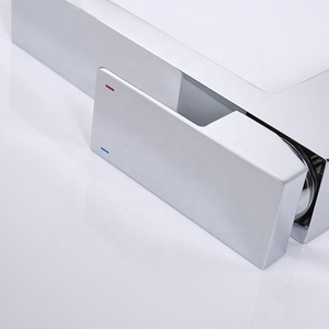 Rubinetto Monocomando Cromato per Lavabo con Miscelatore Acqua Calda e Fredda, <span class=keywords><strong>Design</strong></span> Moderno, Sensore Touchless, Alta Qualità per Bagno - Product Image 4