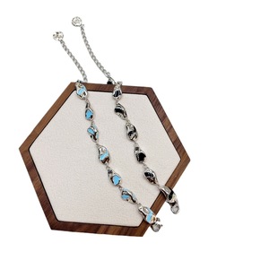 French Niche Design Light Luxury S925 Sterling Silver Drip Glaze Blue Bracelet avec Platinum Accents Fashion Bangle - Product Image 5