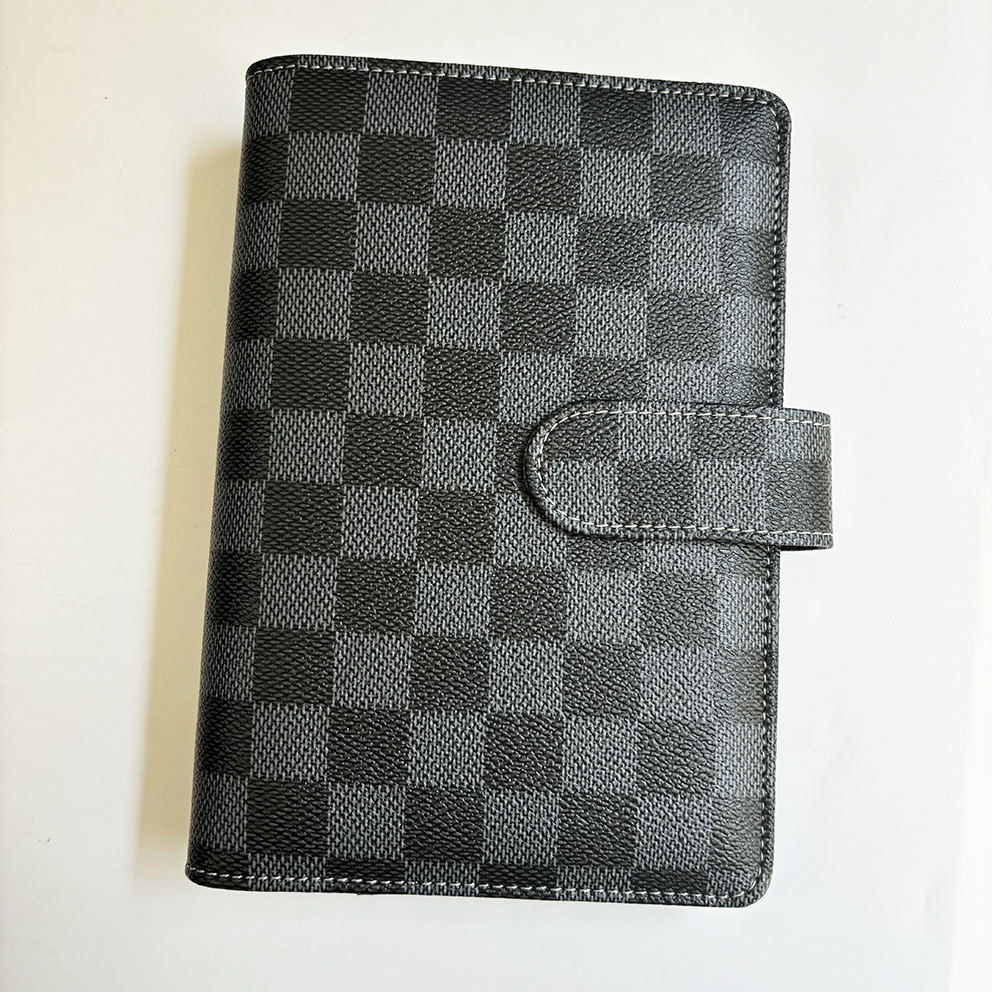Carpeta de presupuesto Checkerboard Black (solo cubierta)