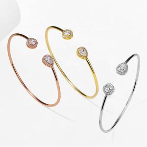 2025 nouveaux bijoux <span class=keywords><strong>or</strong></span> blanc pour les femmes cadeaux pour la fête haute qualité diamant <span class=keywords><strong>manchette</strong></span> <span class=keywords><strong>18</strong></span> k plaqué <span class=keywords><strong>or</strong></span> CZ Bracelets Bracelets - Product Image 3