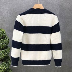Pull ample en coton tricoté pour hommes Nouveau col rond rayé Logo avant décontracté pour l'automne Caractéristiques anti-rides anti-rétrécissement - Product Image 2