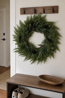 Couronne de Noël artificielle en cèdre de 24 pouces avec pommes de pin, décoration de porte d'entrée en faux sapin, design personnalisé, vente en gros