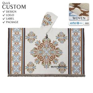 Poncho-couverture à capuche en tapisserie tissée personnalisée à faible MOQ, motif <span class=keywords><strong>baroque</strong></span> vintage, couverture jacquard surdimensionnée et portable - Product Image 1