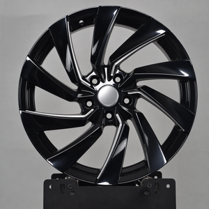 ล้อแม็กซ์อัลลอยด์สีดำขนาด 18 นิ้ว 5x114.3 แบบ Turbine ขนาด 8J ET38-42 พร้อมขอบสีเงิน สำหรับรถยนต์นั่งส่วนบุคคล รุ่น Executive Sedan - Product Image 3