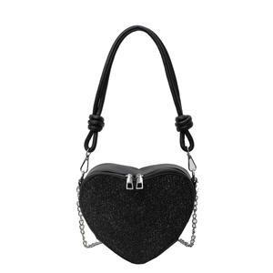 फैशन नए चमड़े के दिल का आकार गैन्सिंग गैसिंग गैन्सिंग अंडरआर्म बैग चेन स्ट्रैप क्रॉसबॉडी बैग - Product Image 3