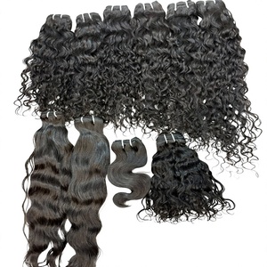 Extensiones de Cabello Humano Remy Rizado Natural de Templo Indio, 100% Virgen Sin Procesar, Sin Enredos, Cutícula Alineada, Doble Trama a Máquina - Product Image 1