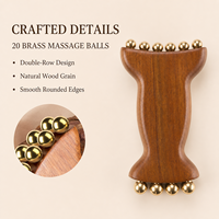 Outils de massage Gua Sha en laiton et bois de santal doré en gros, 20 billes en laiton, masseur double face pour méridiens, cuir chevelu, visage et corps, logo personnalisé OEM