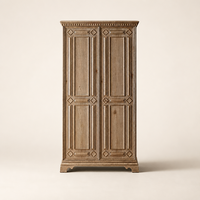 Buffet de rangement luxueux en chêne massif avec moulures sculptées à la main, motifs diamant et panneaux en relief, idéal pour la maison, le bar ou l'hôtel